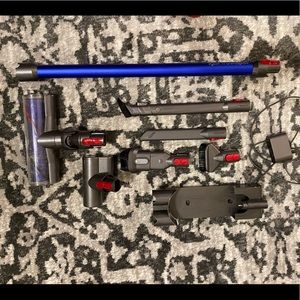 Dyson V7 Animal Pro *does not hold charge